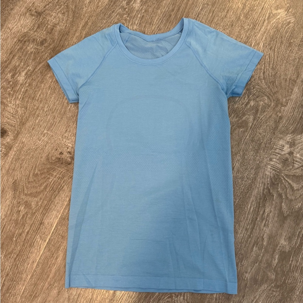 Lululemon Swiftly Tech Short-Sleeve Shirt 2.0 in the color Pool